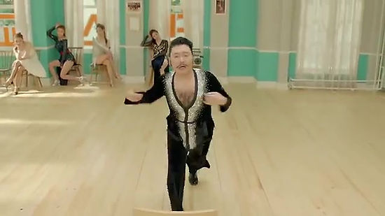 PSY - DADDY(feat. CL)